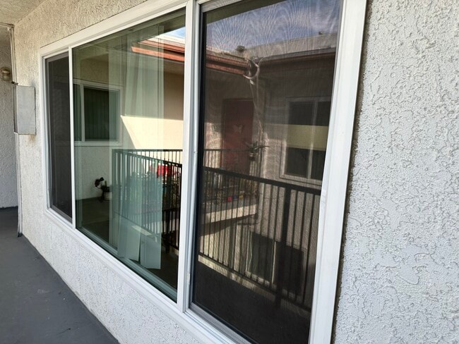 Photo - 5621 Klump Ave