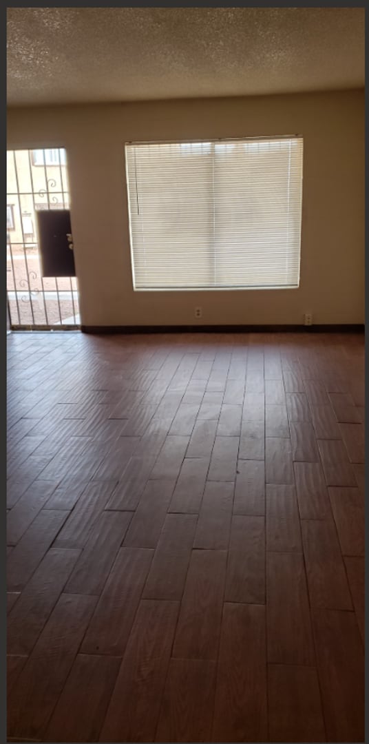 Building Photo - 1 Bedroom 1 Bath In Central Las Vegas Unit 5