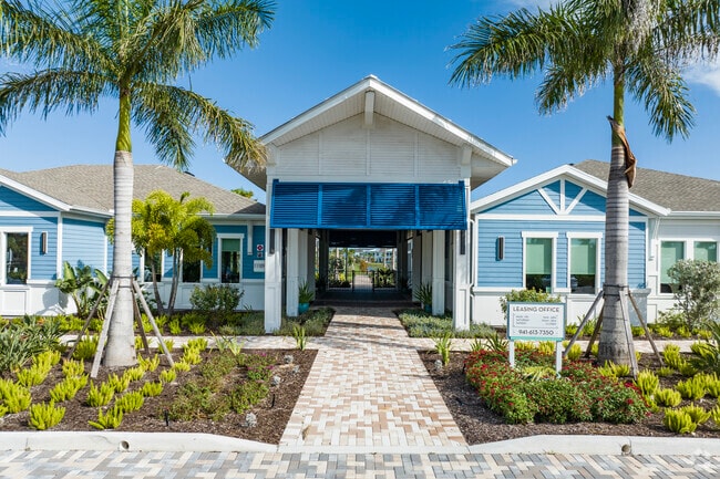 Oficina de arrendamiento - Vida Lakewood Ranch