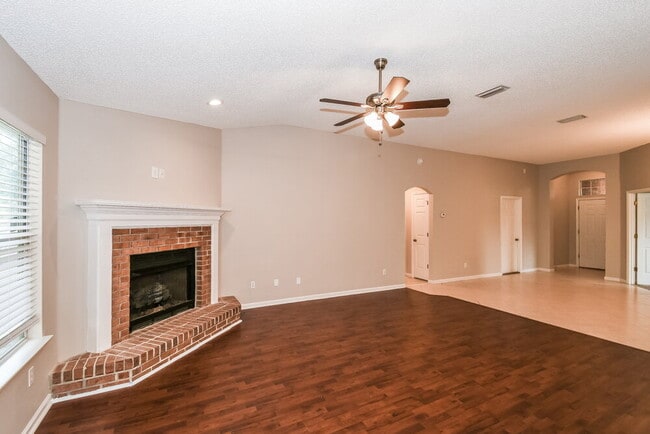 Photo - 2847 Cold Creek Blvd