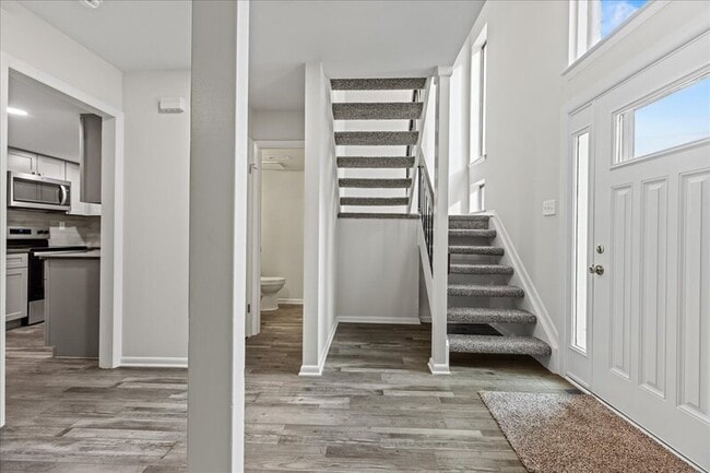 Photo - 421 Barton Run Blvd