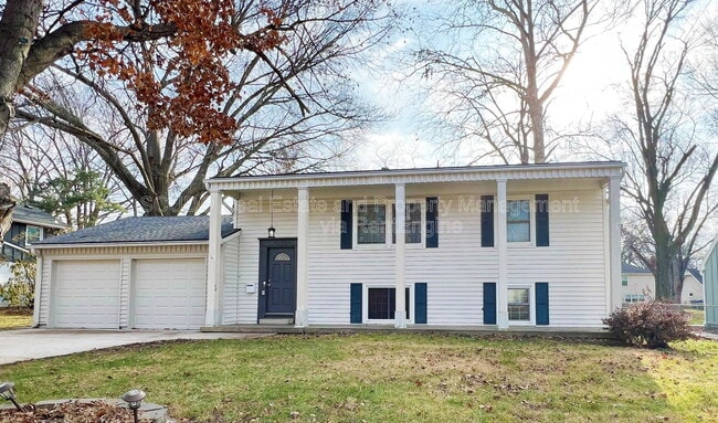 Building Photo - 7715 W 96th Terrace