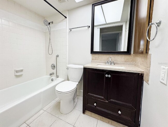 Photo - 2417 Magdalina Dr