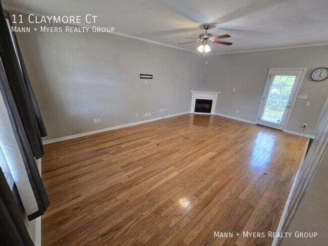Photo - 11 Claymore Ct