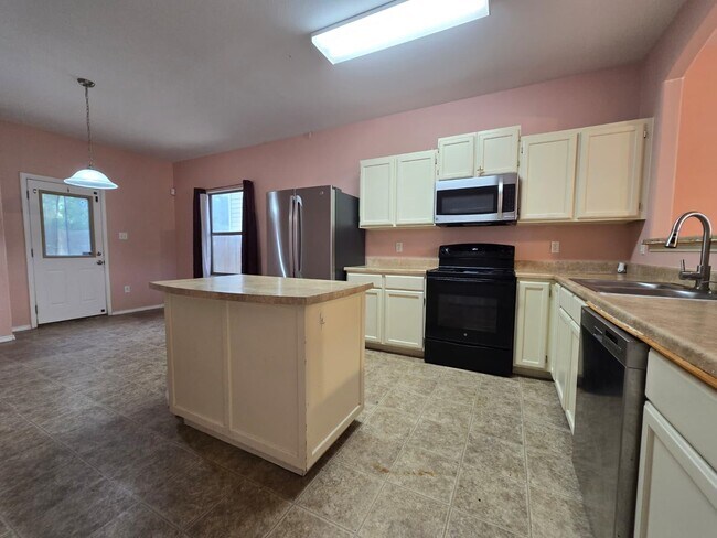 Photo - 5507 Marlin Dr