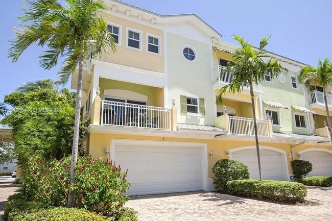 Photo - 708 SE 15th St
