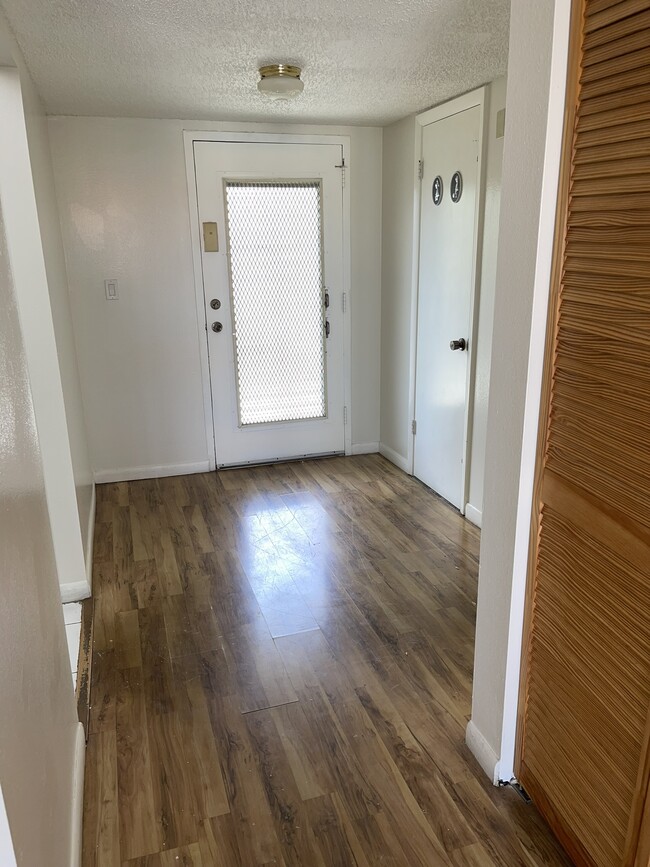 Photo - 1820 N Lauderdale Ave Unit 3411