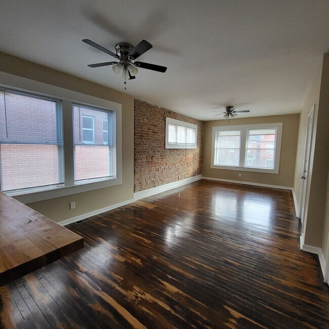 Photo - 3847 Russell Blvd Unit 2E