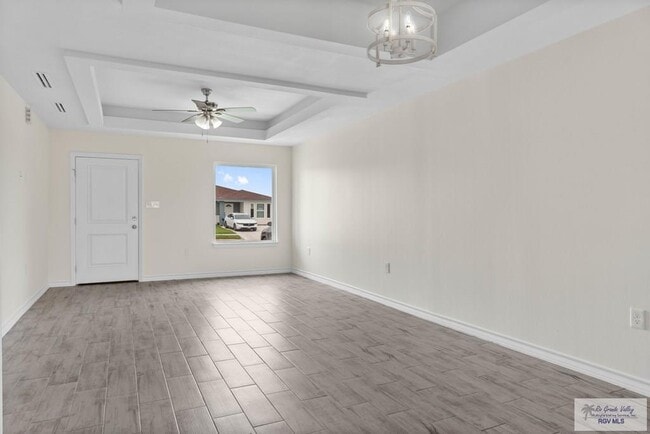 Photo - 690 Seminole Ln