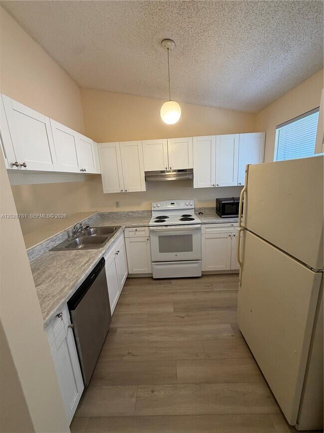 Photo - 4243 NW 114th Terrace Unit 4243