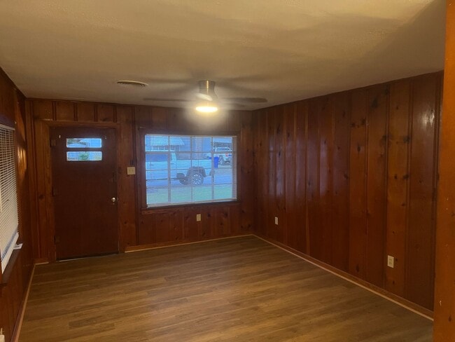 Photo - Charming 3 Bed 1 Bath Home
