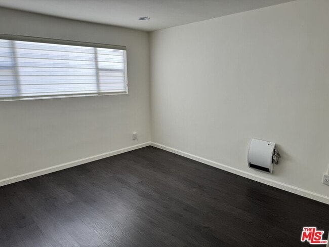 Photo - 10815 Rose Ave