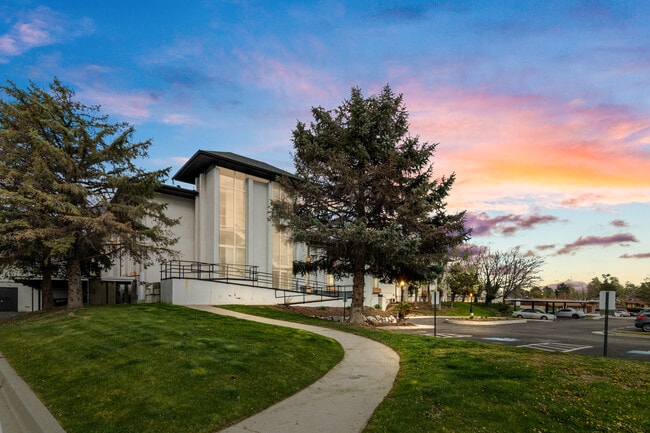 Photo - 404 E 5600 S Unit 208