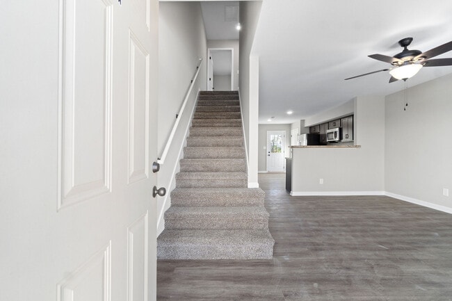 Photo - 1032 Glenkirk Dr