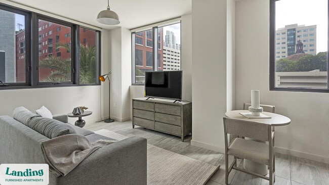 Photo - 698 NE 1st Ave Unit CMW-0205.1401739