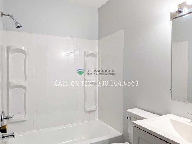 Photo - 310 Engadine Ct Unit A-3