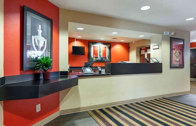 Furnished Studio-Chicago - Skokie