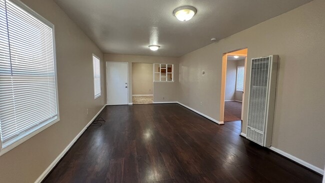 Photo - F09814 Unit 9814