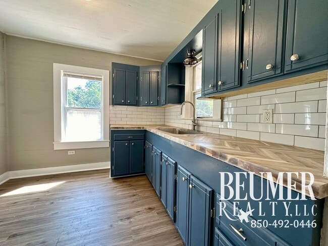 Photo - Charming + affordable 1/br 1/ba Cottage fo...