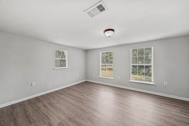 Photo - 1706 California St