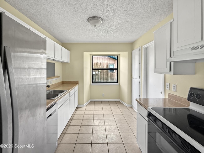Photo - 136 Cherry Point Dr