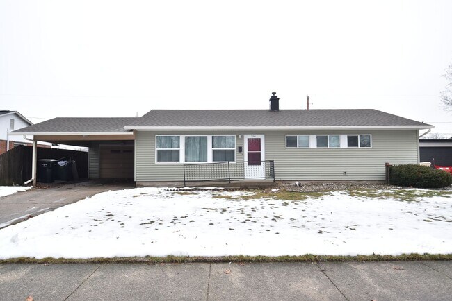 Large 3 bedroom home near Notre Dame and o... - Large 3 bedroom home near Notre Dame and o...