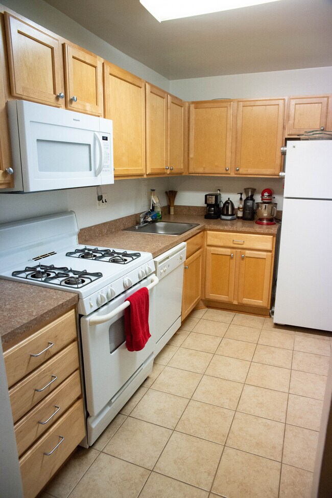 Photo - 4020 Washington Blvd Unit 2