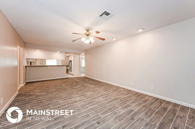 Photo - 3212 Lark Cir