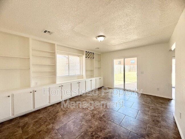 Photo - 10020 S Clegern St