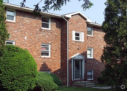 Building Photo - Brookside Apartments