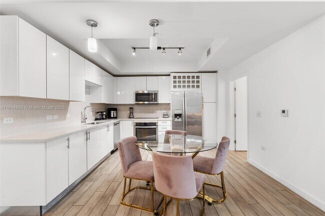 Photo - 999 SW 1st Ave Unidad 2601