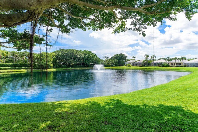 Photo - 126 Emerald Key Ln