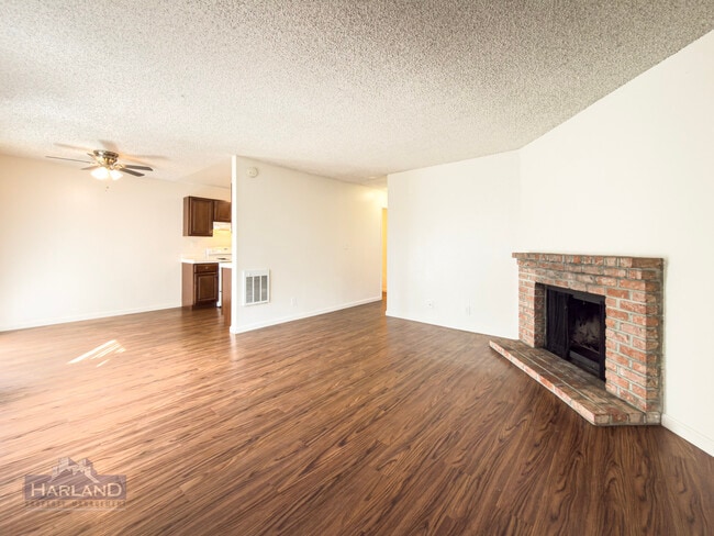 Photo - 2112-2114 Thomas Avenue - 2114 Unit 2- Unit 2