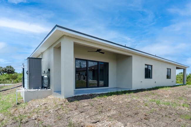 Photo - 12138 Tetzel Ave Unidad 12138