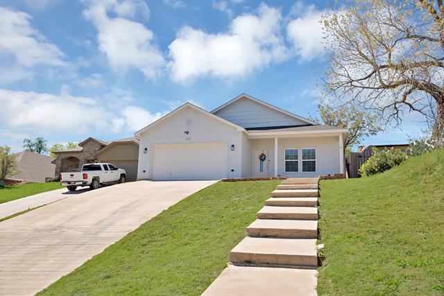 Building Photo - 3015 Columbus Ave