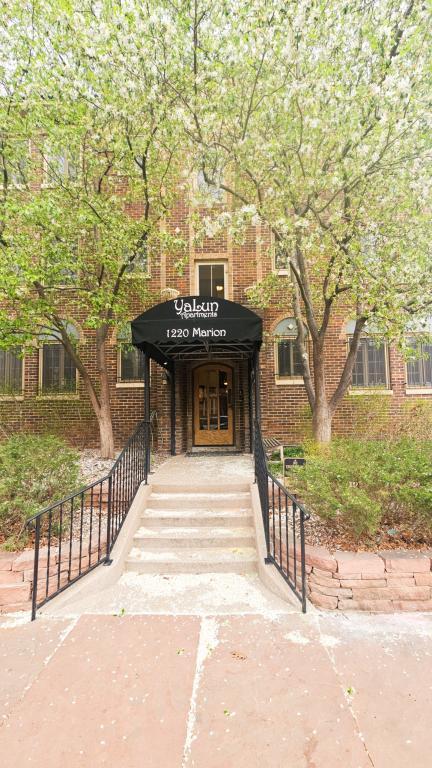 Building Photo - 1220 Marion, Apartment #34