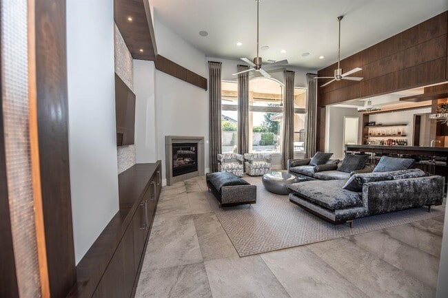 Photo - Luxury Unfurnished Single-Story Custom Home for Lease in Copper Ridge