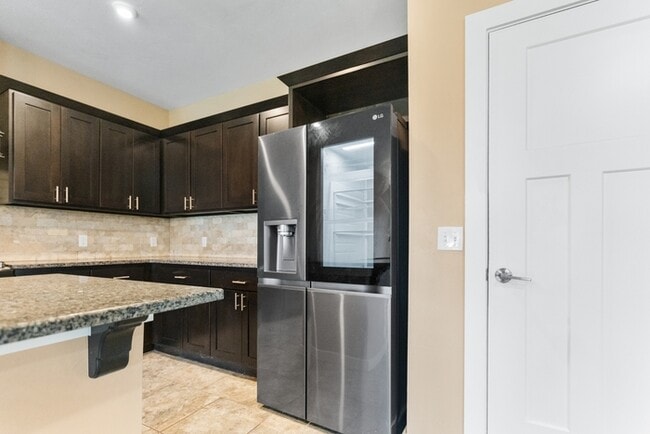 Photo - 1200 Ridgeway Dr