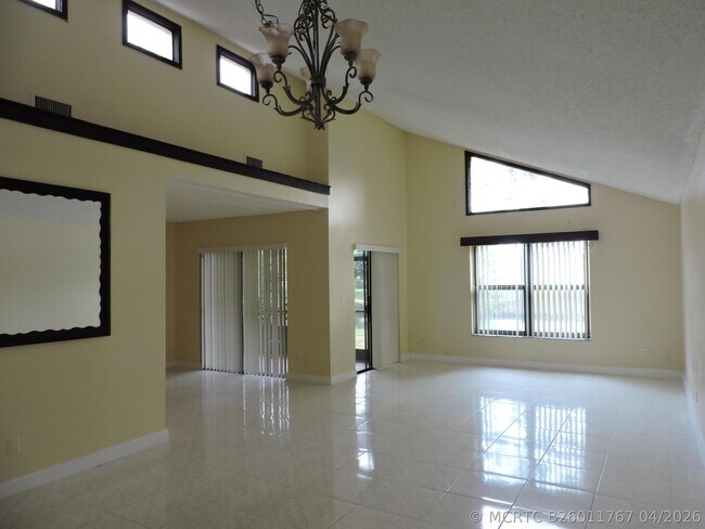 Photo - 166 Sparrow Dr