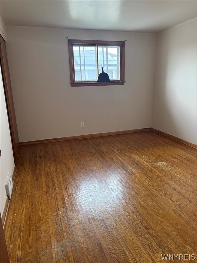 Photo - 175 Vern Ln