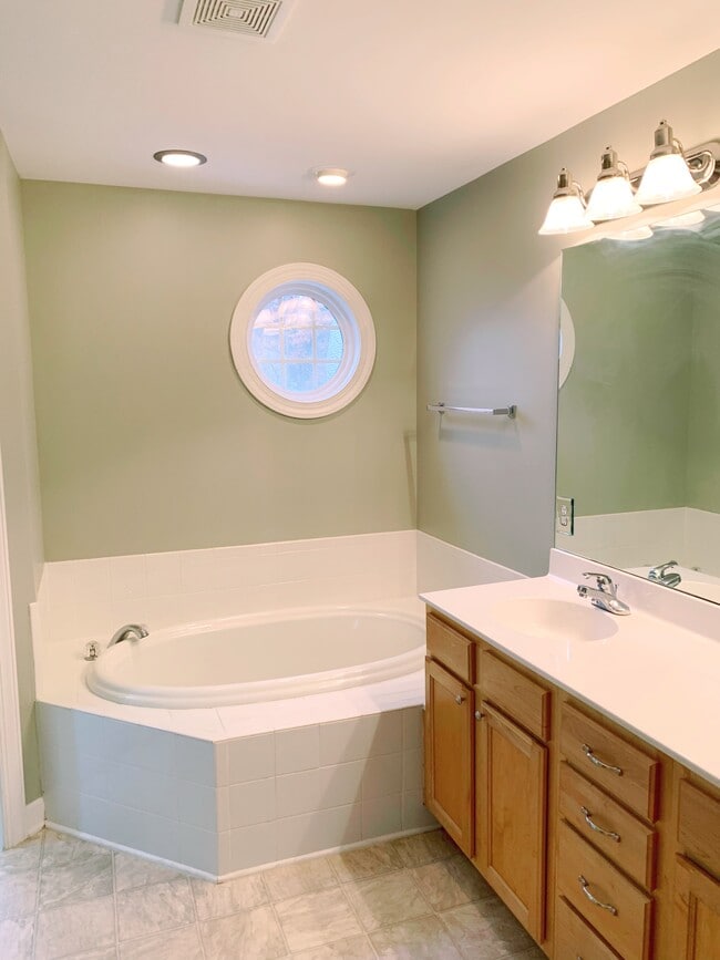 Photo - 2412 Horizon Hike Ct