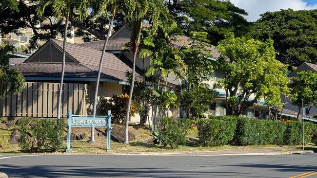 Building Photo - Newly Remodeled 2 bed 2 Bath Townhouse at Waialae Gardens in Kahala