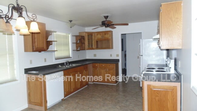 Photo - 108 Stanton Ln