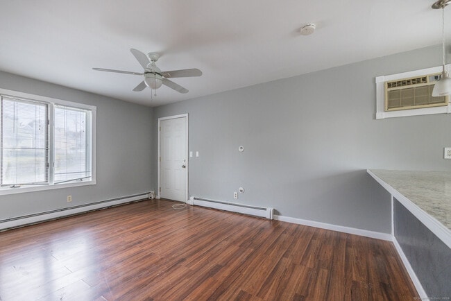 Photo - 610 Tunxis Hill Rd Unit 2