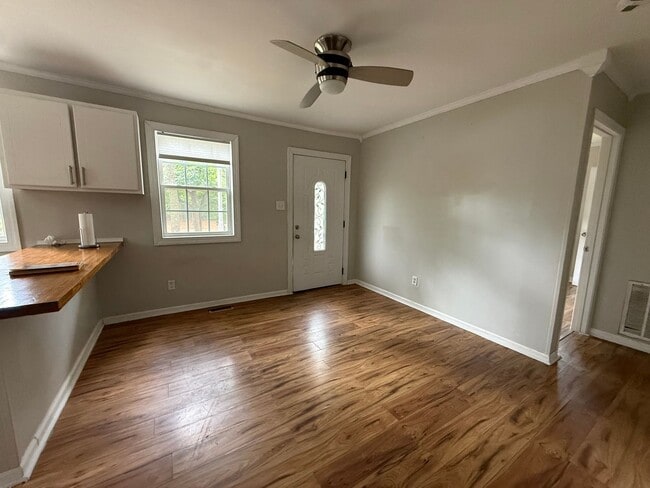 Photo - 1903 Farrior Ave SE