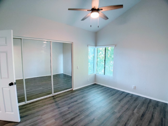 Photo - 22725 Lakeway Dr Unidad #390