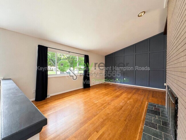 Photo - 608 Charlton Dr