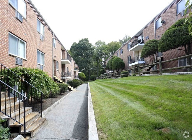 Scarsdale Fairway