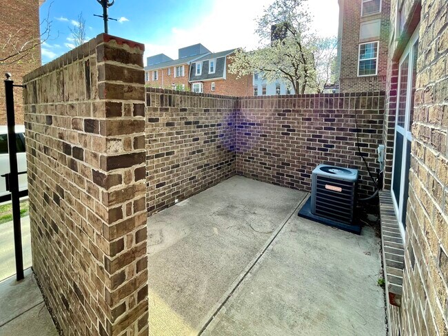 Photo - 219 Ice Ave