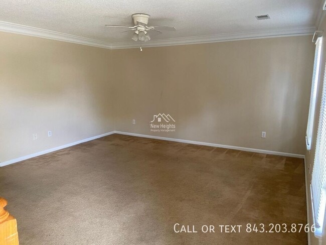 Photo - 9222 Ayscough Rd